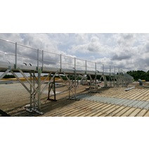 Passerelle de circulation sur toiture bâtiment