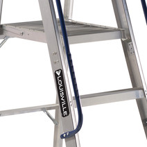 Plateforme mobile en aluminium avec mains courantes (AP5000) | Louisville Ladder